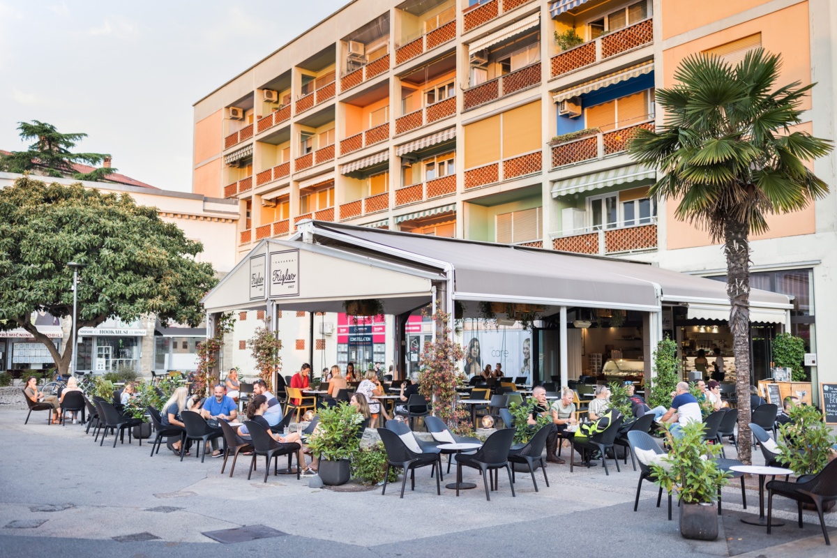 V veljavo stopil novi odlok o obratovalnem času prehrambnih obratov