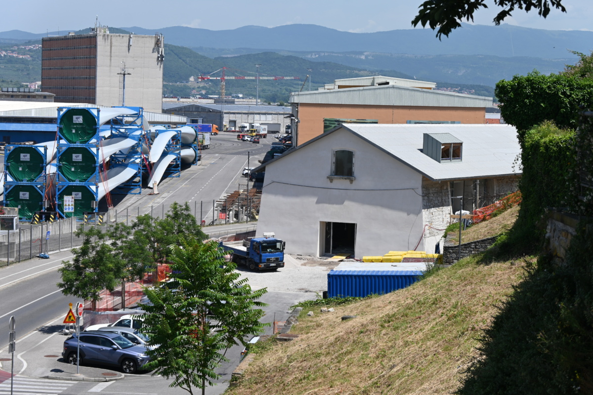 Mestna občina Koper zbira predloge za celostno grafično podobo Kulturnega stičišča Libertas